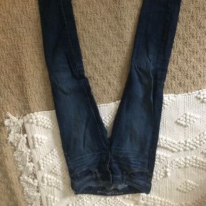 Dark Wash Jegging
